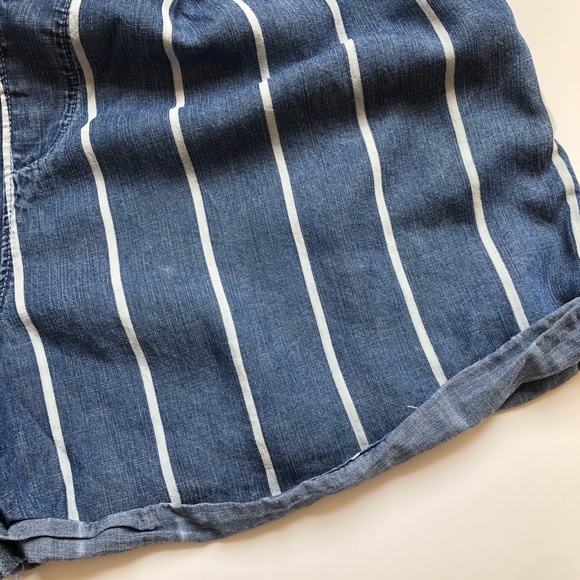 Universal Thread Denim Striped High Waisted Shorts Medium - Picture 4 of 7